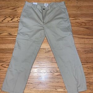 St Johns bay size 38x30 khakis